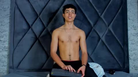 Josh Rashford online show from 02/23/25, 03:08