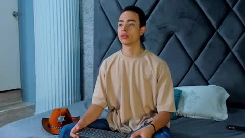 Josh Rashford online show from 02/25/25, 11:41