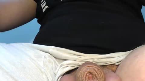 Snapshot of joshxm chatting on 10/04/25, 12:19 joshxm online show from 10/04/25, 12:19