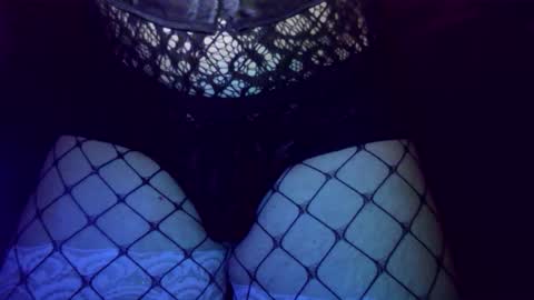 Snapshot of josiesissy_28 chatting on 10/19/25, 07:03 Sissy with shrunken little clitty online show from 10/19/25, 07:03