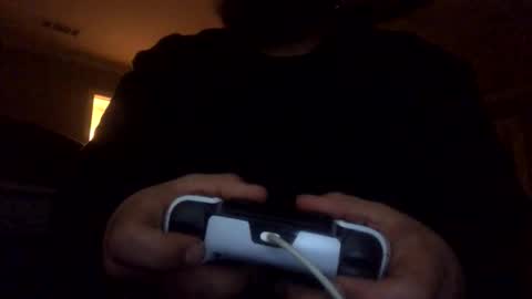 Snapshot of josman23 chatting on 10/18/25, 11:33 josman23 online show from 10/18/25, 11:33