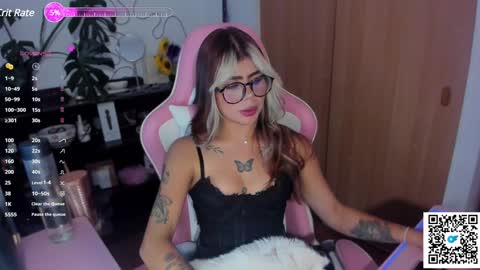 josephine   independent model    online show from 12/22/24, 08:25