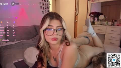 josephine   independent model    online show from 02/07/25, 11:13