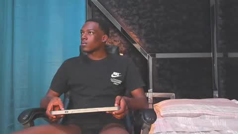 jostin_black1 online show from 09/11/25, 12:05