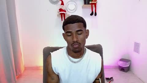 Snapshot of josua_smith chatting on 11/20/25, 11:48 Josua online show from 11/20/25, 11:48