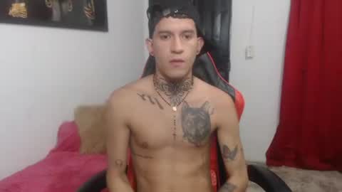 josue_linares online show from 11/10/25, 06:12