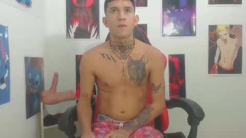 josue_linares online show from 12/22/25, 09:28