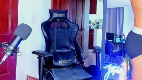 Snapshot of jotaceliz chatting on 11/27/25, 06:54 Jota online show from 11/27/25, 06:54