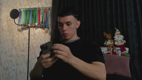 Im Jouliano online show from 12/03/24, 04:03