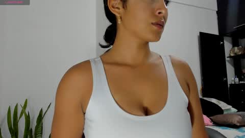 sofiaparker8 online show from 05/23/26, 12:05