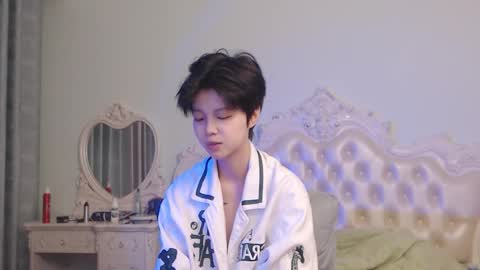 joycekay online show from 12/04/25, 10:24