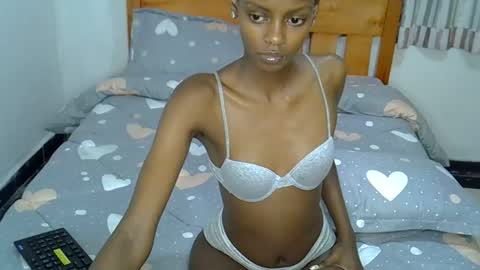 Snapshot of joyous_kay chatting on 10/28/25, 09:06 joyous_kay online show from 10/28/25, 09:06