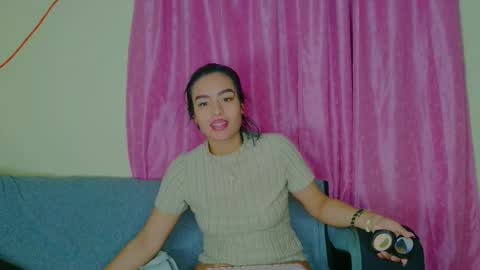    online show from 12/22/25, 05:48