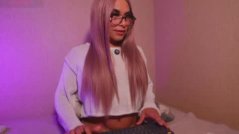 Danae online show from 05/15/26, 11:45