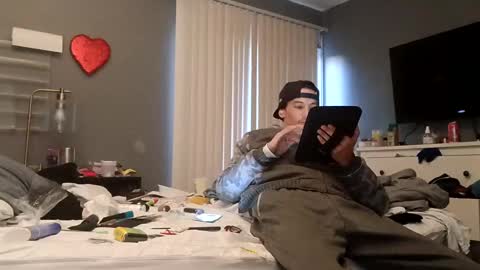 dLowfrk online show from 02/09/25, 03:01