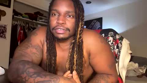 Snapshot of jpj1988 chatting on 12/15/25, 07:01 Southern D online show from 12/15/25, 07:01