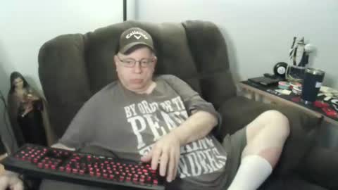 Snapshot of jpmel99 chatting on 10/12/25, 09:25 jpmel99 online show from 10/12/25, 09:25