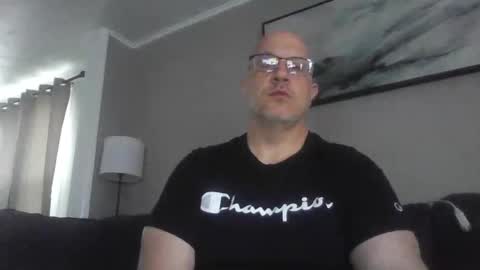 Snapshot of jr1871 chatting on 05/06/26, 12:32 jr1871 online show from 05/06/26, 12:32