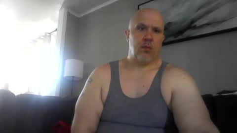 Snapshot of jr1871 chatting on 05/12/26, 01:52 jr1871 online show from 05/12/26, 01:52