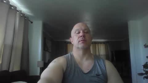 Snapshot of jr1871 chatting on 05/15/26, 02:02 jr1871 online show from 05/15/26, 02:02