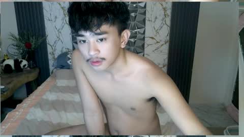 Snapshot of jr_exclusive chatting on 05/03/26, 05:02 jr_exclusive online show from 05/03/26, 05:02