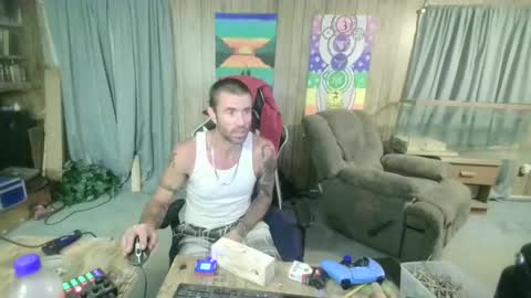 Snapshot of jrizzle1111 chatting on 09/28/25, 08:09 jrizzle1111 online show from 09/28/25, 08:09