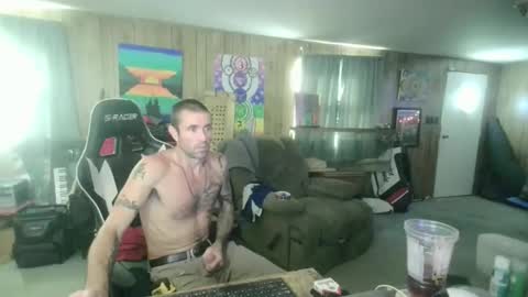 Snapshot of jrizzle1111 chatting on 10/23/25, 01:21 jrizzle1111 online show from 10/23/25, 01:21