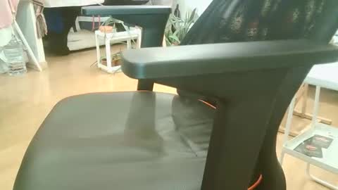 js_k online show from 10/27/25, 04:55