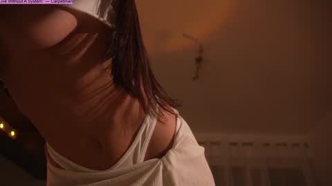 Snapshot of jseductiveart chatting on 03/12/25, 11:01 Jennifer Diaz online show from 03/12/25, 11:01