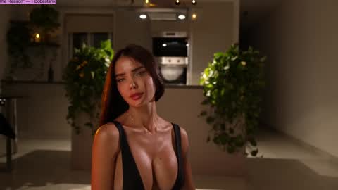 Snapshot of jseductiveart chatting on 10/04/25, 06:28 Jennifer Diaz online show from 10/04/25, 06:28