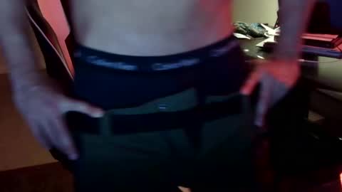 Snapshot of jsilleo316 chatting on 11/16/25, 01:17 jsilleo316 online show from 11/16/25, 01:17