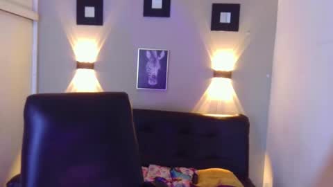 Josneidy  Jos   online show from 12/21/24, 11:22