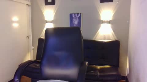 Josneidy  Jos   online show from 01/22/25, 03:20