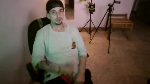 juan235665 online show from 06/15/26, 05:53