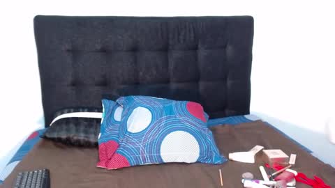    online show from 10/17/25, 01:35