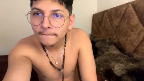 Snapshot of juan_belmont chatting on 11/21/25, 05:33 Juan Belmont online show from 11/21/25, 05:33