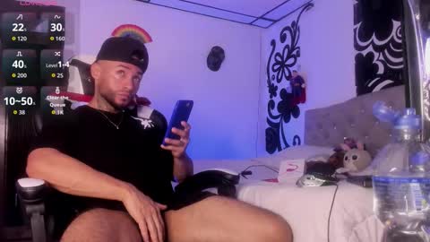 Snapshot of juan_bruce chatting on 11/01/25, 09:06 juan online show from 11/01/25, 09:06