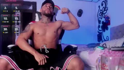 Snapshot of juan_bruce chatting on 11/03/25, 12:24 juan online show from 11/03/25, 12:24