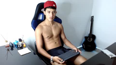JuanDa online show from 01/11/25, 03:02