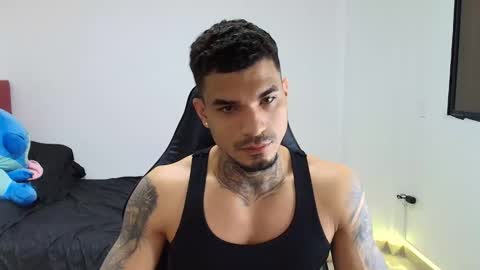 juan_gomez_1 online show from 12/05/25, 12:30