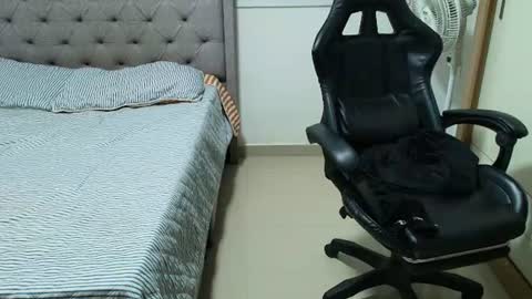 juan_gomez_1 online show from 07/15/26, 11:04