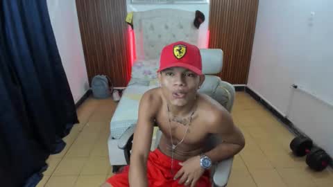 Snapshot of juan_mhata chatting on 05/05/26, 01:35 Juan Mhata online show from 05/05/26, 01:35