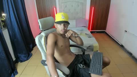 Snapshot of juan_mhata chatting on 05/13/26, 01:47 Juan Mhata online show from 05/13/26, 01:47