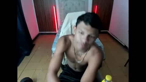 Snapshot of juan_mhata chatting on 05/15/26, 11:12 Juan Mhata online show from 05/15/26, 11:12