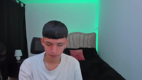 JuanSteven online show from 09/24/25, 04:27