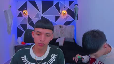 JuanSteven online show from 10/25/25, 04:20