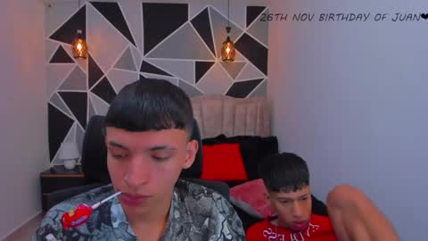 JuanSteven online show from 11/20/25, 02:56