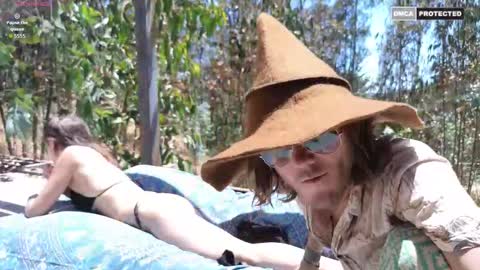 Juana1hin online show from 11/18/25, 04:00