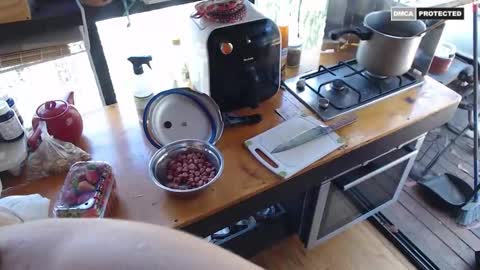 Juana1hin online show from 12/05/25, 05:42