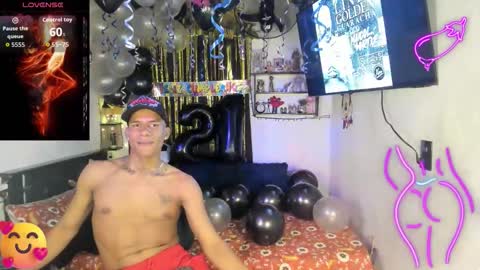 Snapshot of juanbigcock21cm chatting on 02/22/26, 02:13 juan jose online show from 02/22/26, 02:13